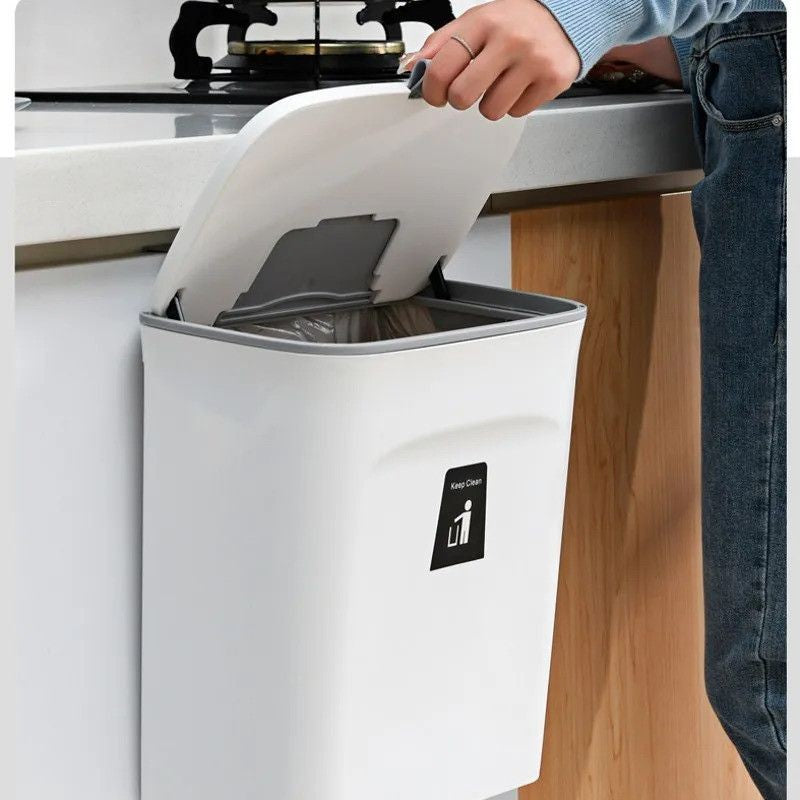 Lixeira Suspensa 9L Com Tampa Suporte Adesivo Alça Cozinha Banheiro Compacta pra cozinha.